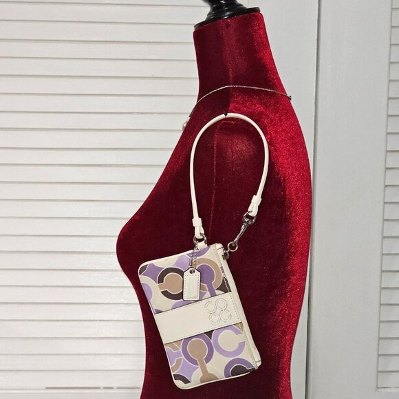 Coach Signature Women's Canvas Wristlet Clutch Purse 119 - Picture 2 of 13